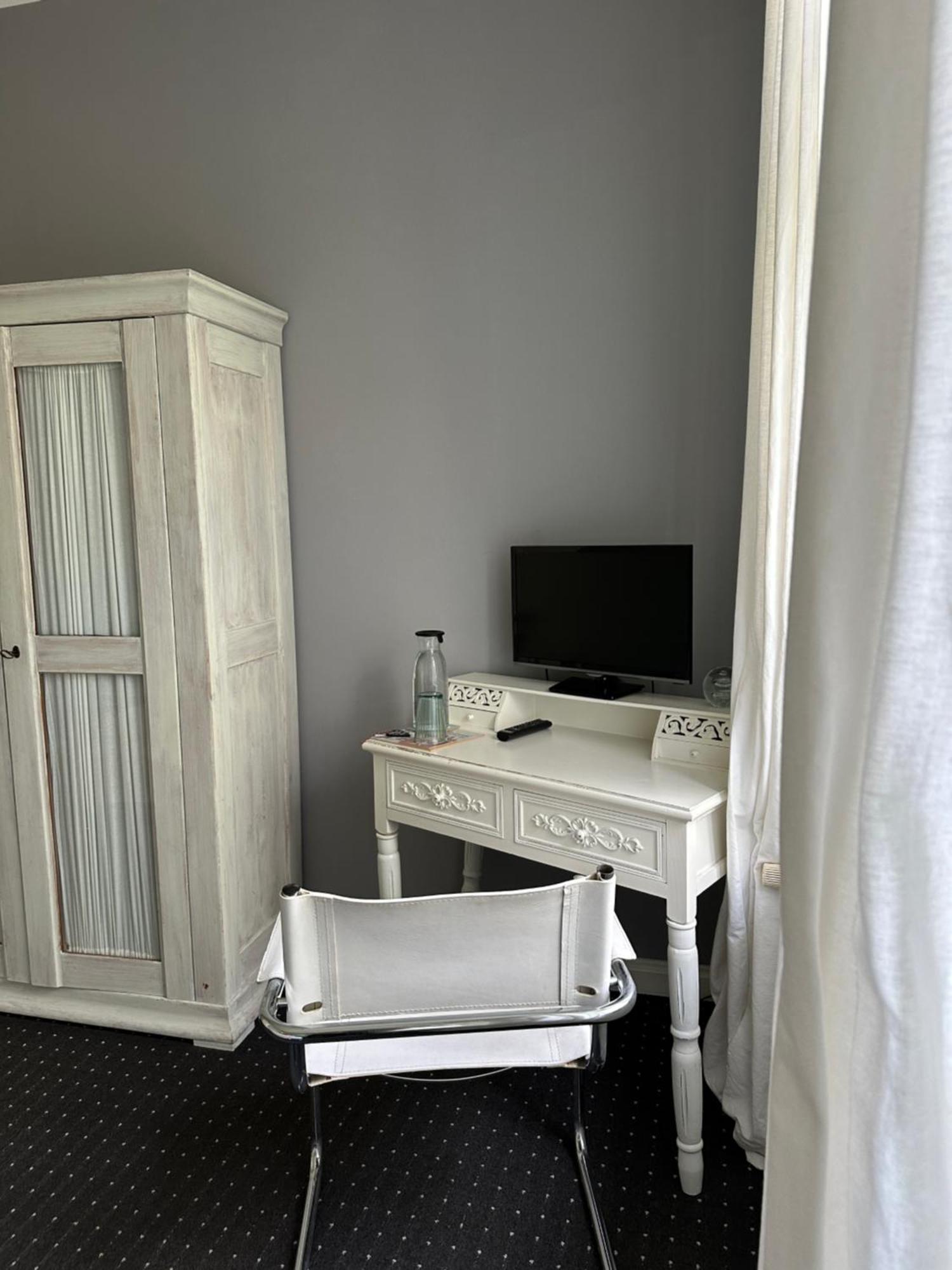 Bed and Breakfast Altes Pastorat Barmstedt Exterior foto