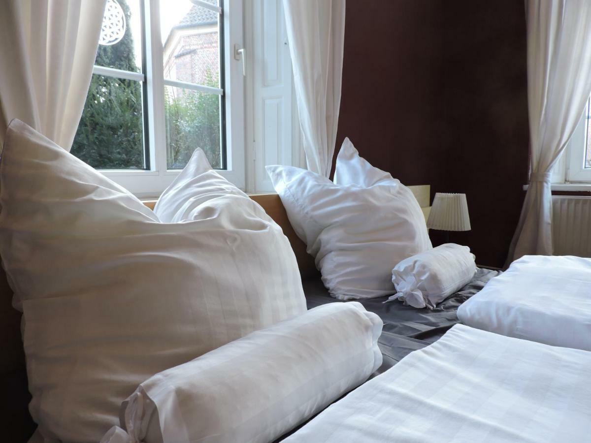 Bed and Breakfast Altes Pastorat Barmstedt Exterior foto
